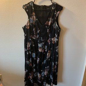 TORRID Black Floral Special Occasion Midi Dress